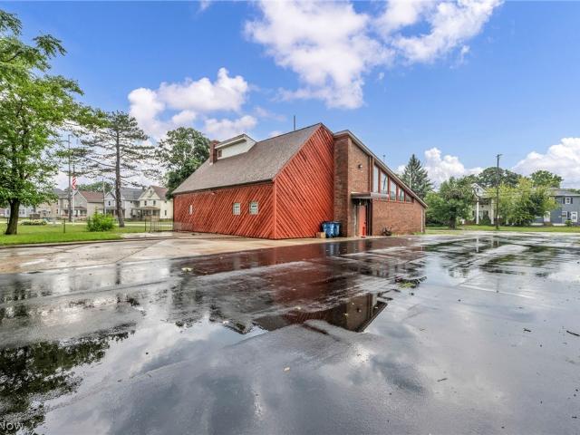 Commercial for sale in Lorain, Ohio
