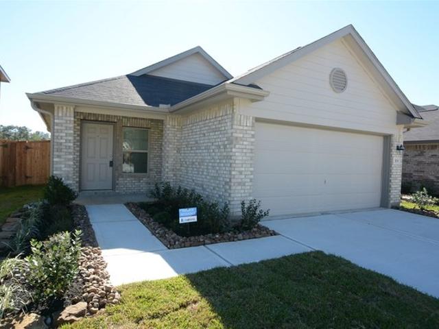House for sale in Pinehurst, Texas