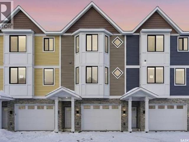 Townhouse for sale in Saskatoon, Saskatchewan