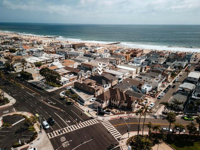 Duplex for sale in Newport Beach
