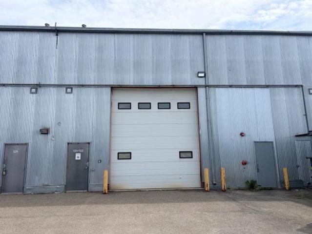 Commercial for rent in Alberta