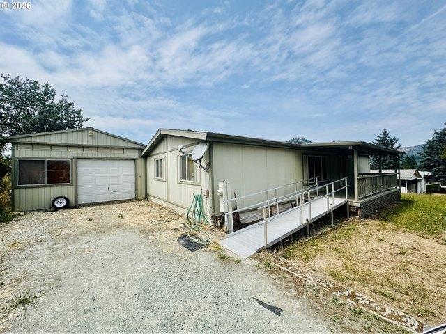 House for sale in Oregonia