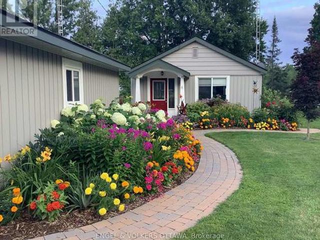 House for sale in Innisville, Ontario