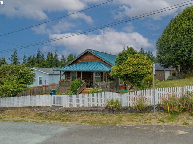 House for sale in Oregonia