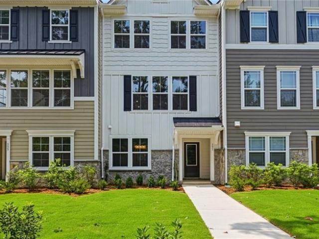 Townhouse for sale in Virginia