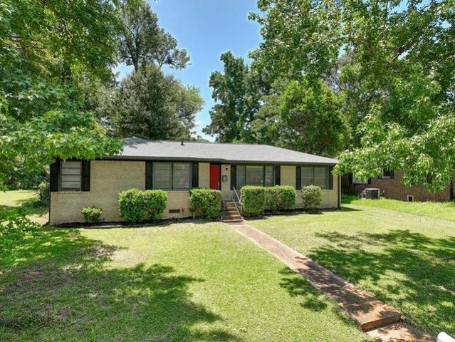 House for sale in Palestine, Texas