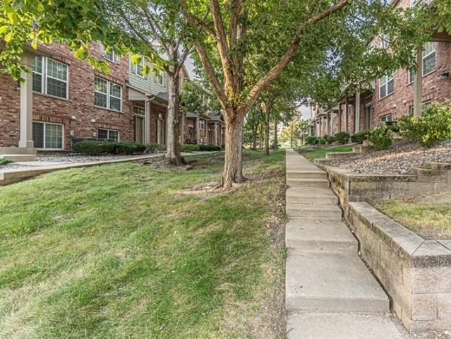 Townhouse for sale in Wood Dale, Illinois