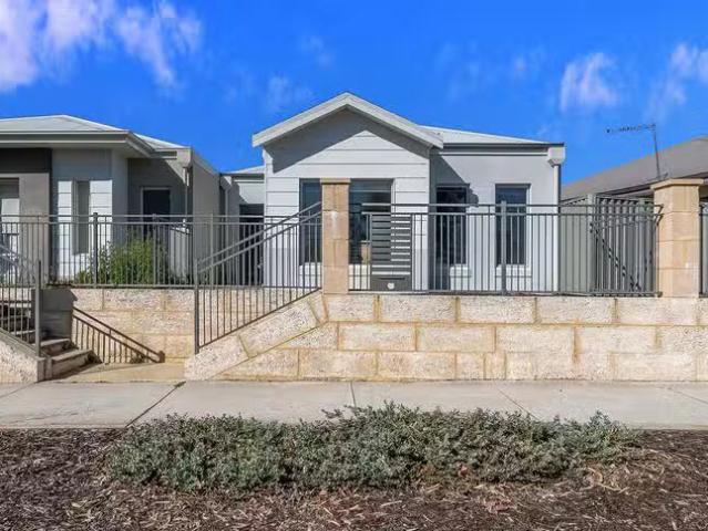 House for rent in Piara Waters, Western Australia