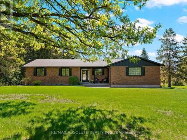 House for sale in Renfrew, Ontario