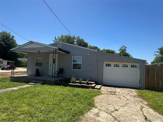 House for sale in Sikeston, Missouri