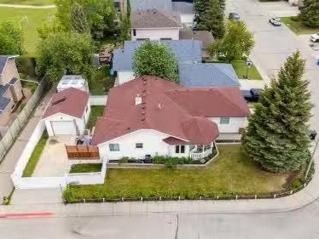 House for sale in Strathmore, Alberta