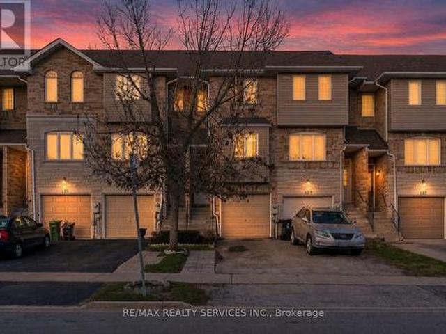 Townhouse for sale in Woburn, Ontario