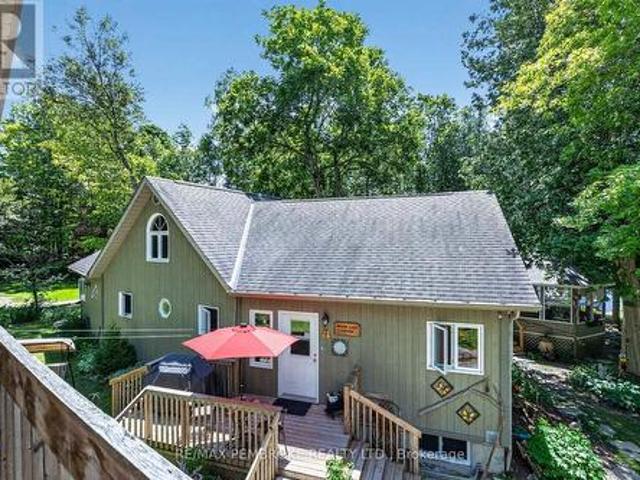House for sale in Renfrew, Ontario
