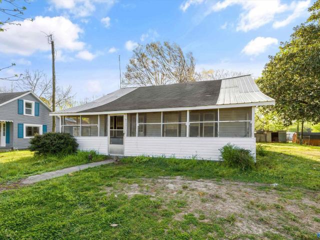 House for sale in Courtland, Alabama