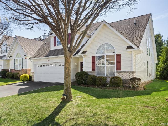 Condo for sale in Centereach, New York