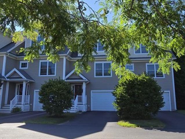 Townhouse for sale in New Hampshire