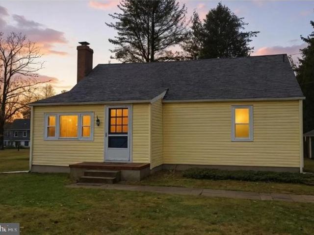 House for sale in Hopewell, New Jersey