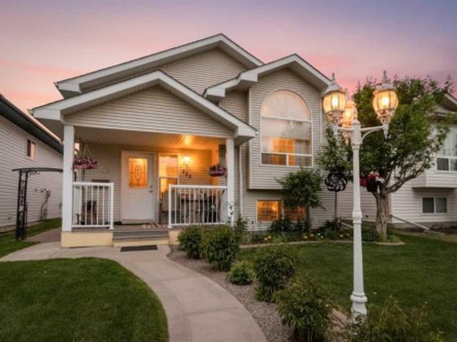 House for sale in Devonshire, Alberta