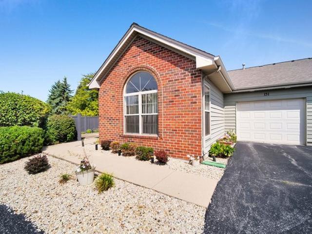 Townhouse for sale in South Holland, Cook County