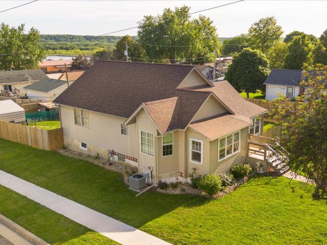 House for sale in Bureau, Illinois