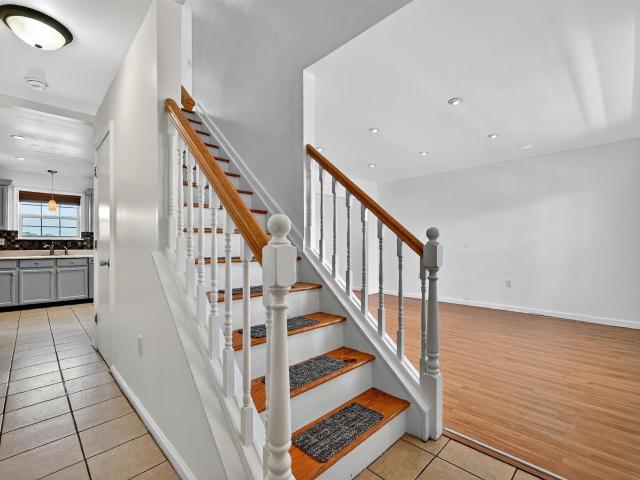 Townhouse for sale in Warwick