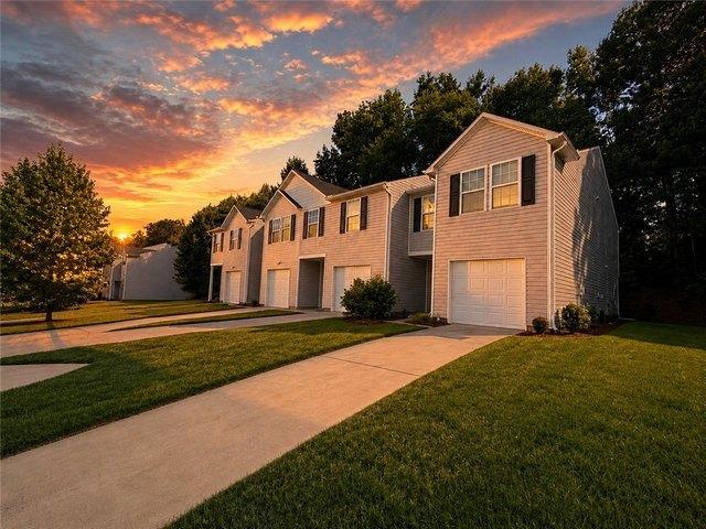 Townhouse for sale in Anderson Village, Anderson