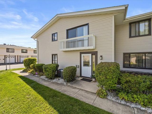Condo for sale in Bloomingdale, Illinois