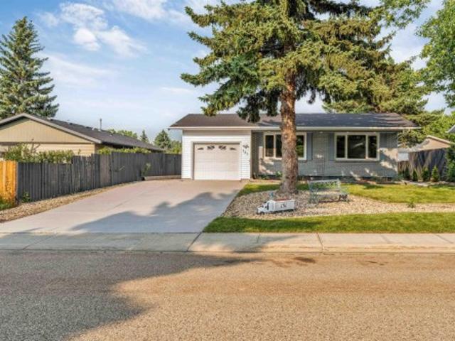 House for sale in Sherwood Park, Alberta
