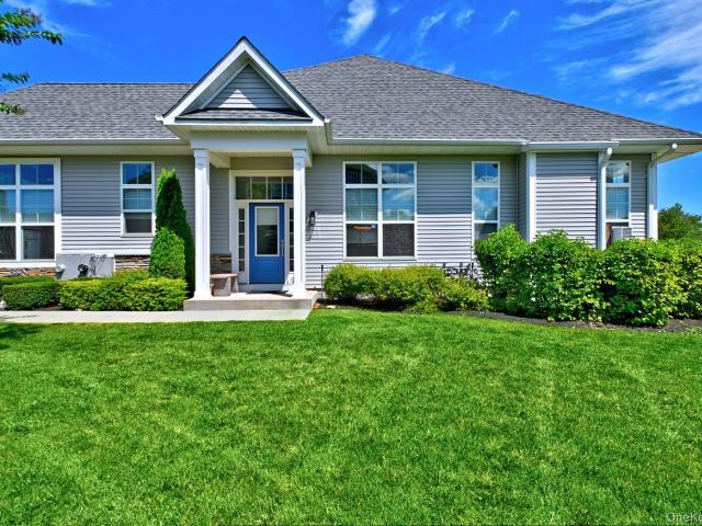 Condo for sale in Centereach, New York