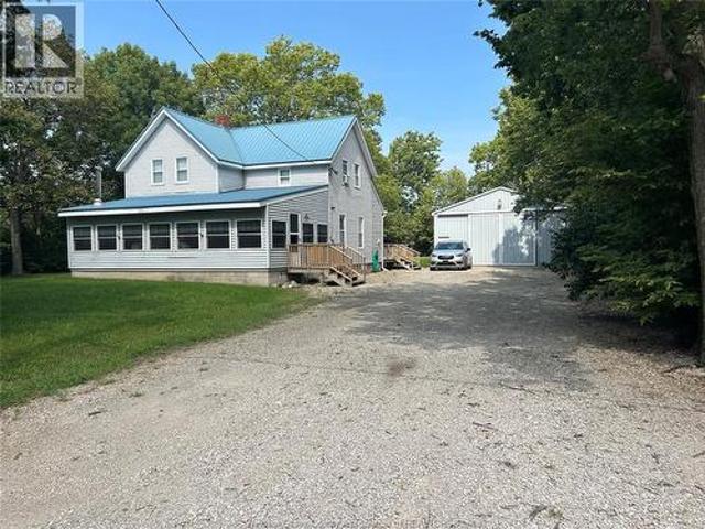 House for sale in Ontario