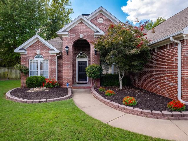House for sale in Ark
