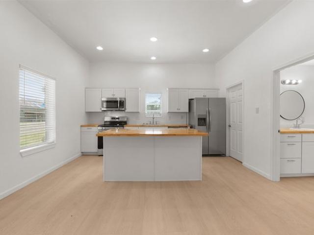 House for sale in Oakhurst, Texas