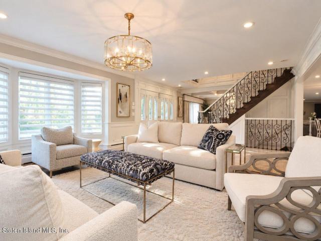 House for sale in Staten Island, New York