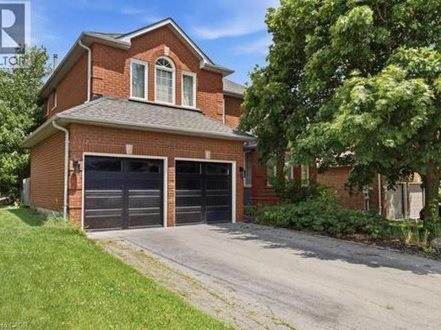 House for sale in Ancaster, Ontario