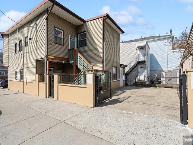 Property for sale in Hudson, New Jersey