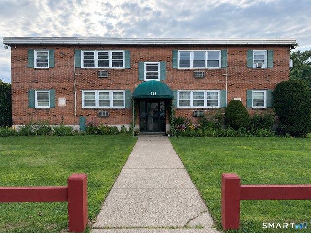 Condo for sale in Plainville, Connecticut