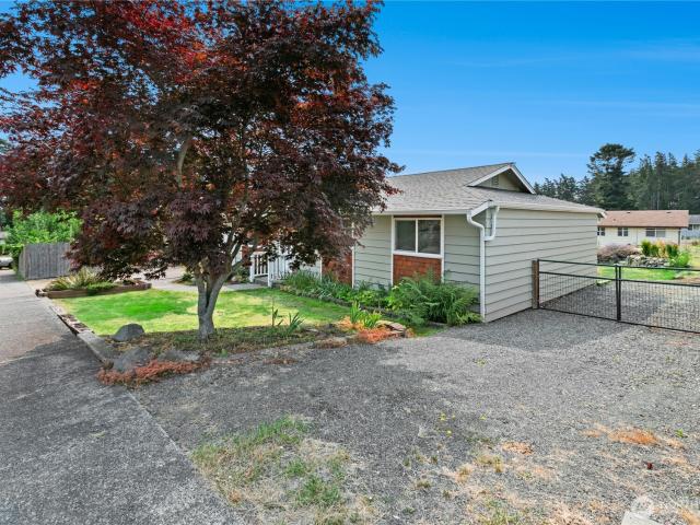 House for sale in Oak Harbor, Washington