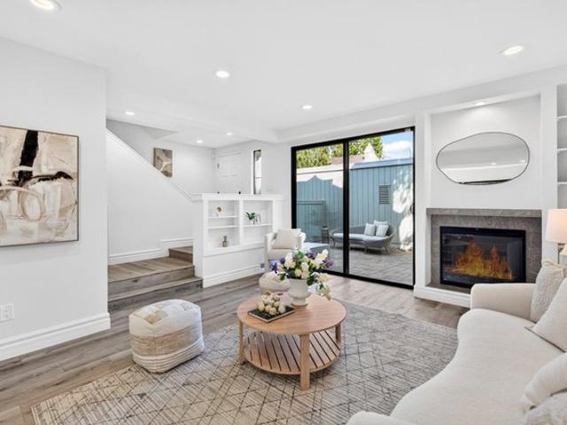 Townhouse for sale in Mountain View, California
