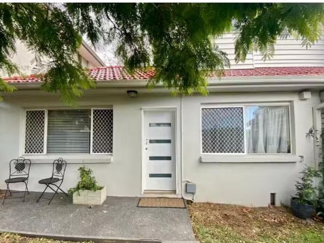 House for rent in Wollongong West, New South Wales