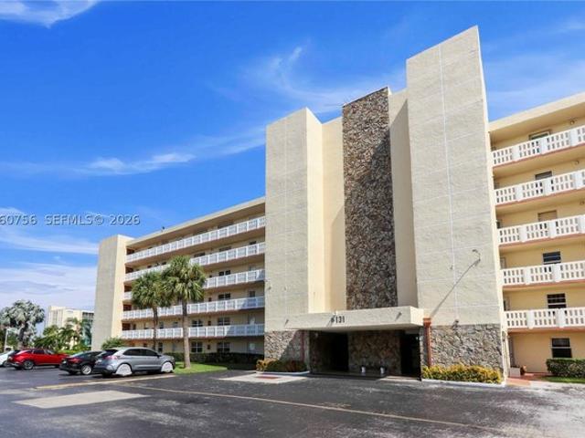 Condo for sale in Dania, Florida