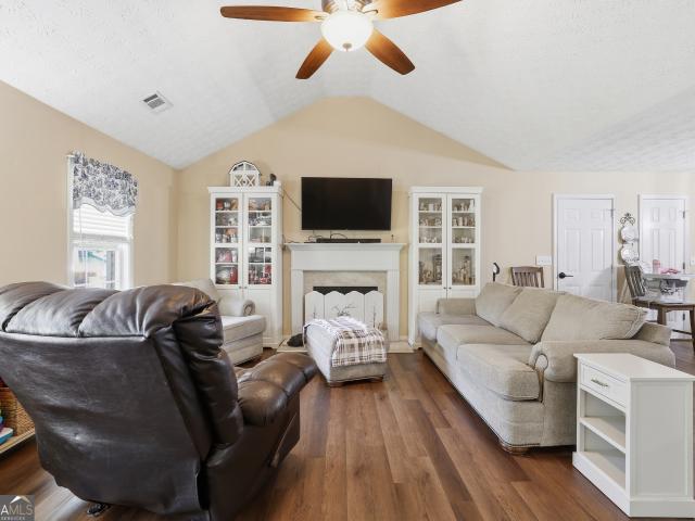 House for sale in Mount Airy, Georgia