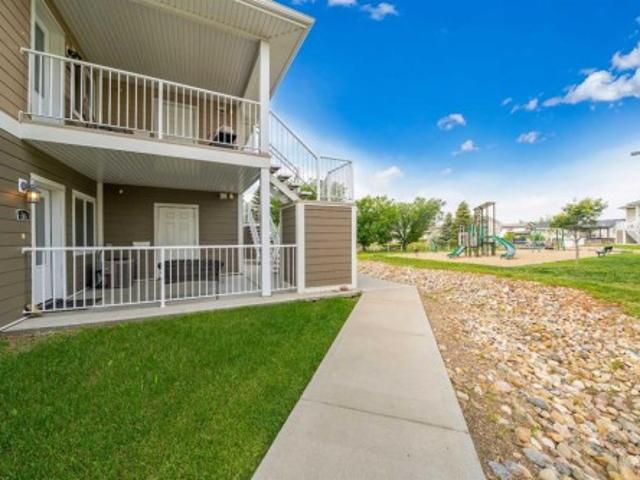 Townhouse for sale in Medicine Hat, Alberta