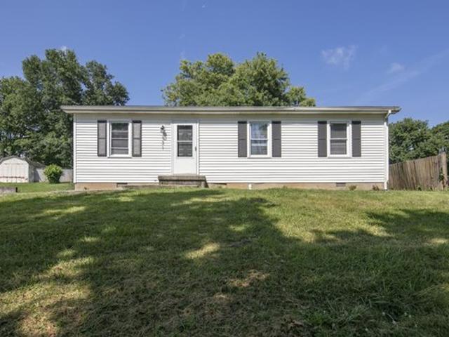 House for sale in Stanford, Kentucky