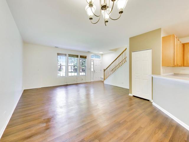 Townhouse for sale in Oswego, Illinois