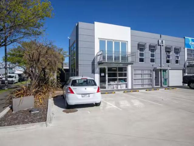 House for sale in Heathcote, Canterbury