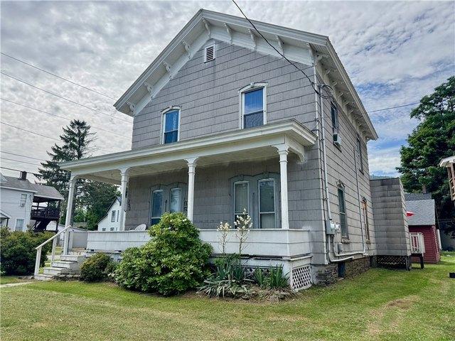 House for sale in Walton, New York