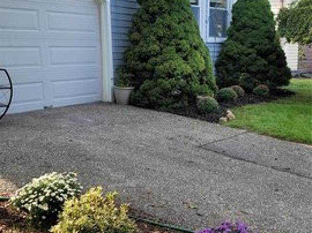 House for sale in Manorville, Town of Brookhaven