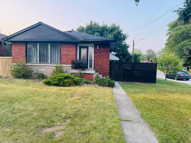Duplex for sale in Ancaster, Ontario