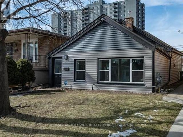 House for rent in Ancaster, Ontario