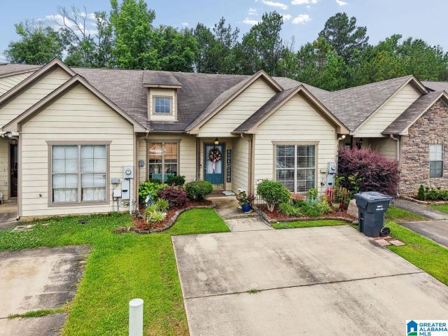 Townhouse for sale in Calera, Alabama